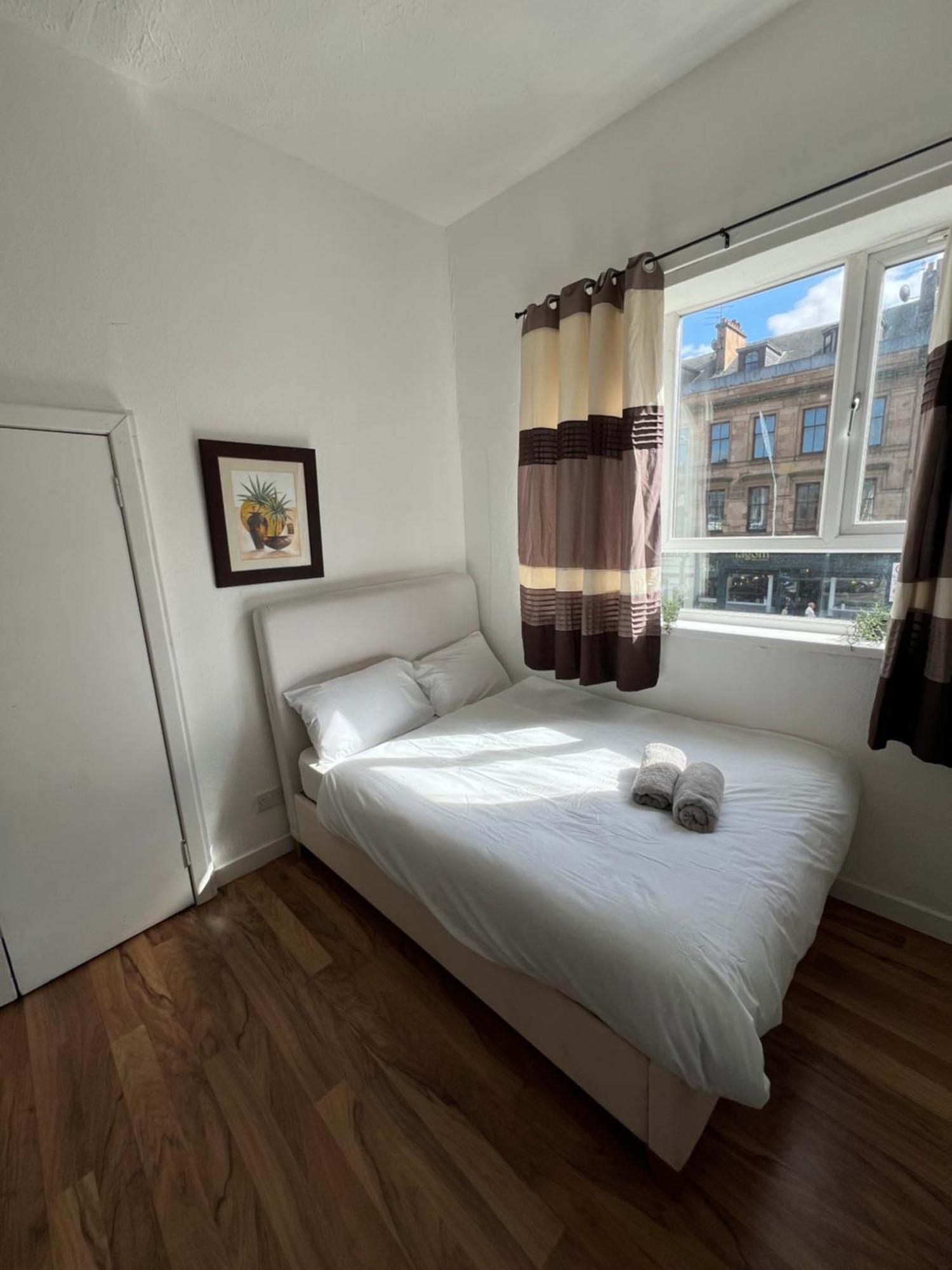 Great Western Road Studio With En Suite Glasgow Zewnętrze zdjęcie
